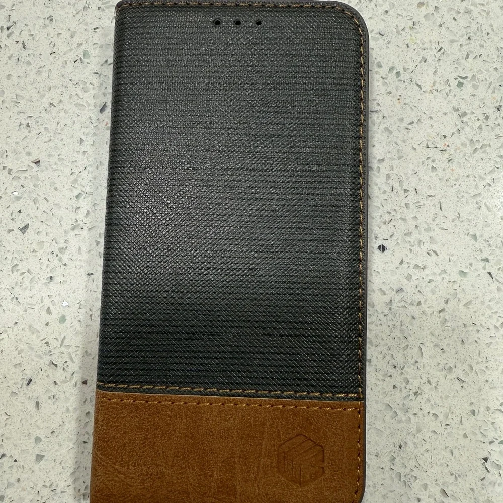 Brand New WenBelle iPhone 11 Pro Wallet Cases (2) - 5.8in - Grey / Brown